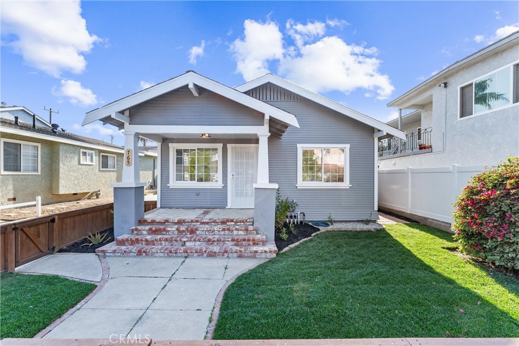765 Loma Avenue