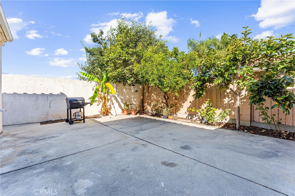 1129 Dahlia Way