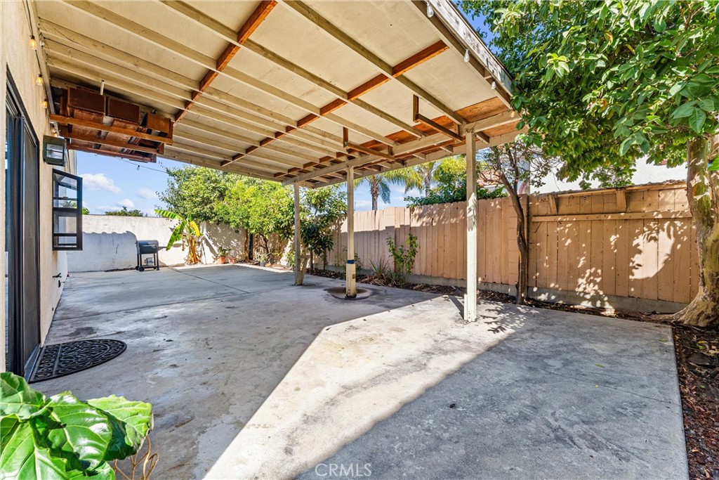1129 Dahlia Way