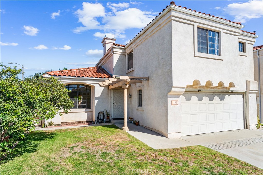 1129 Dahlia Way