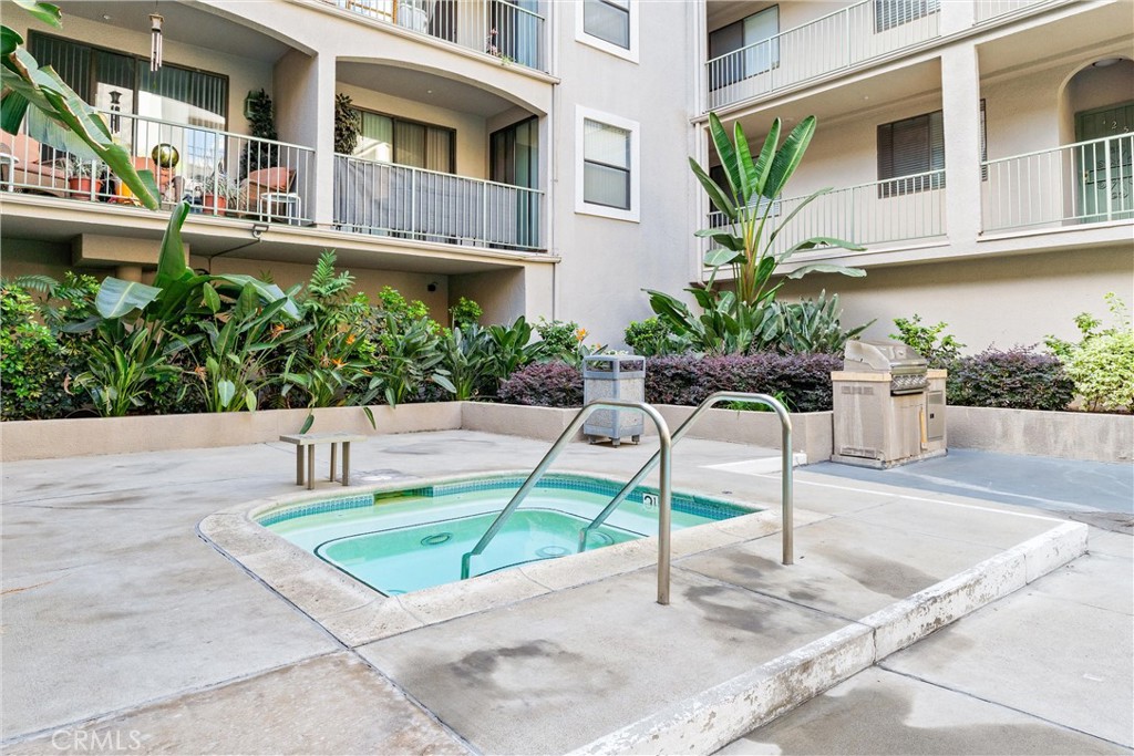 555 Maine Avenue 101