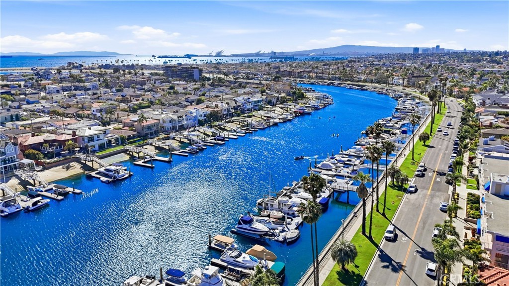 383 Bay Shore 203