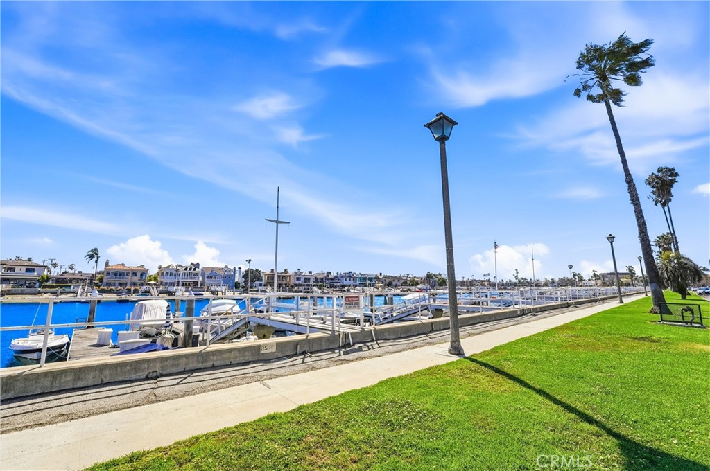 383 Bay Shore 203