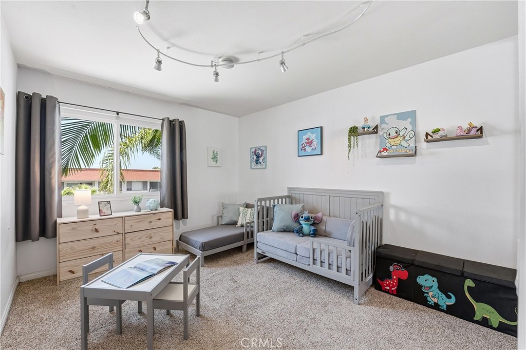 741 W 24th 2