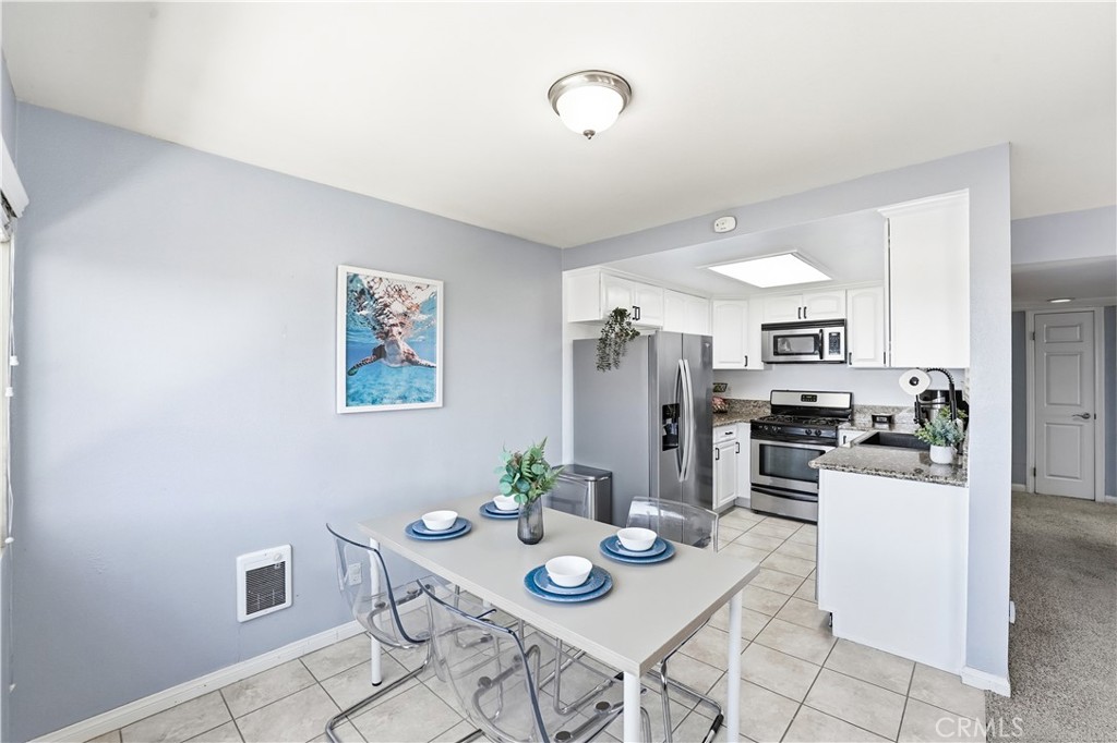 741 W 24th 2