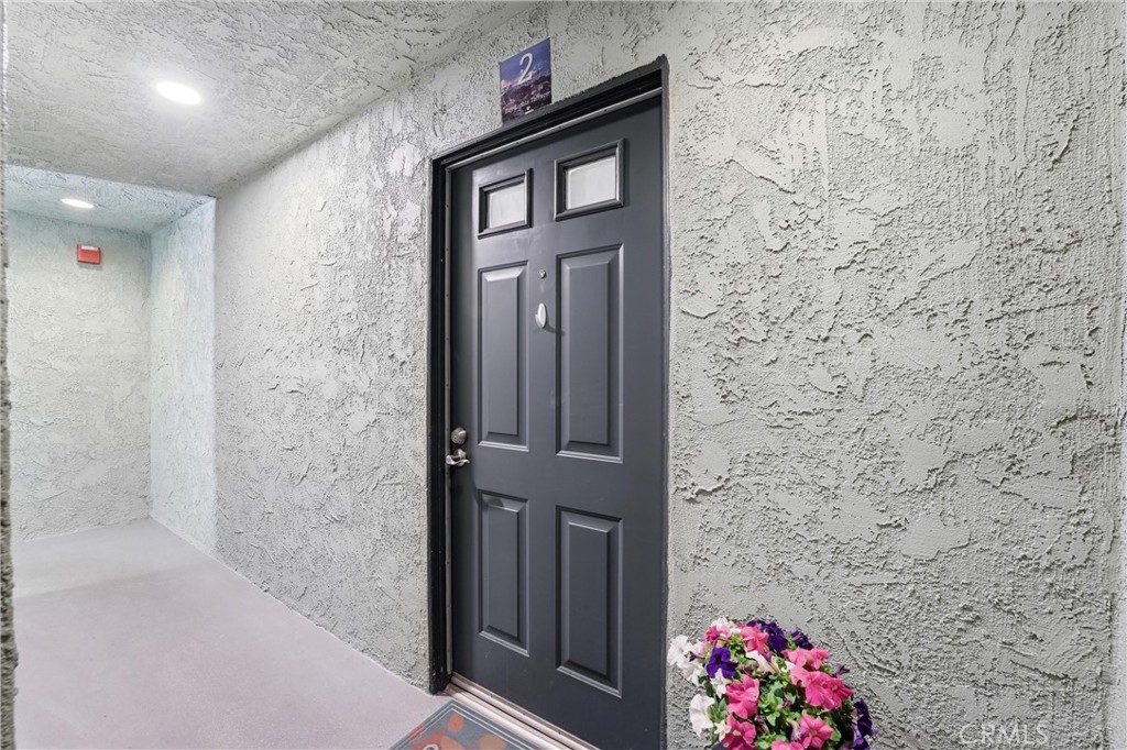 741 W 24th 2