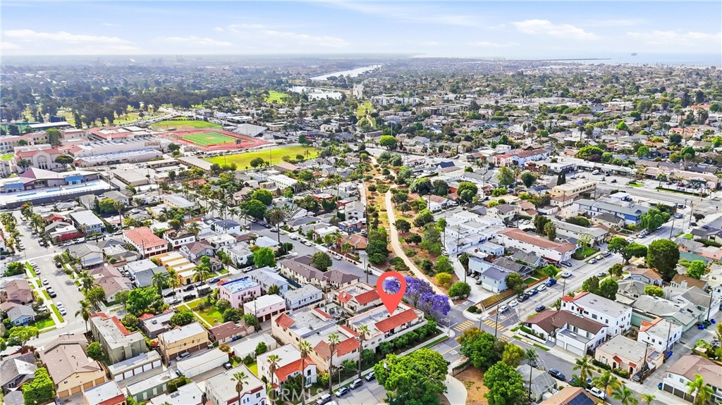 800 Termino Avenue 5