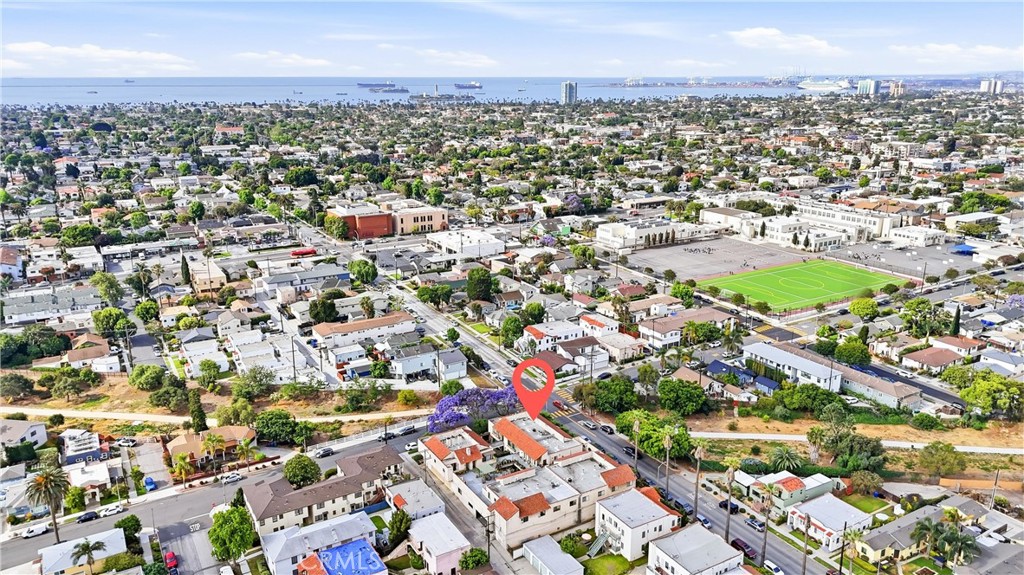 800 Termino Avenue 5