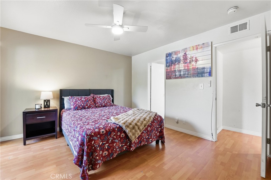 800 Termino Avenue 5