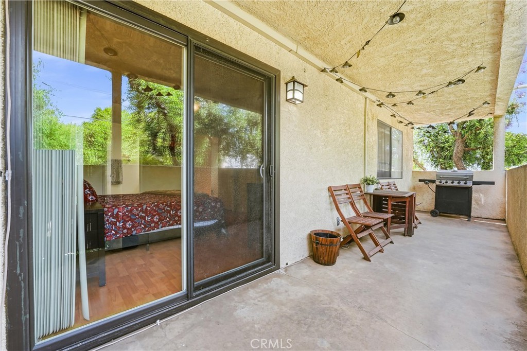 800 Termino Avenue 5