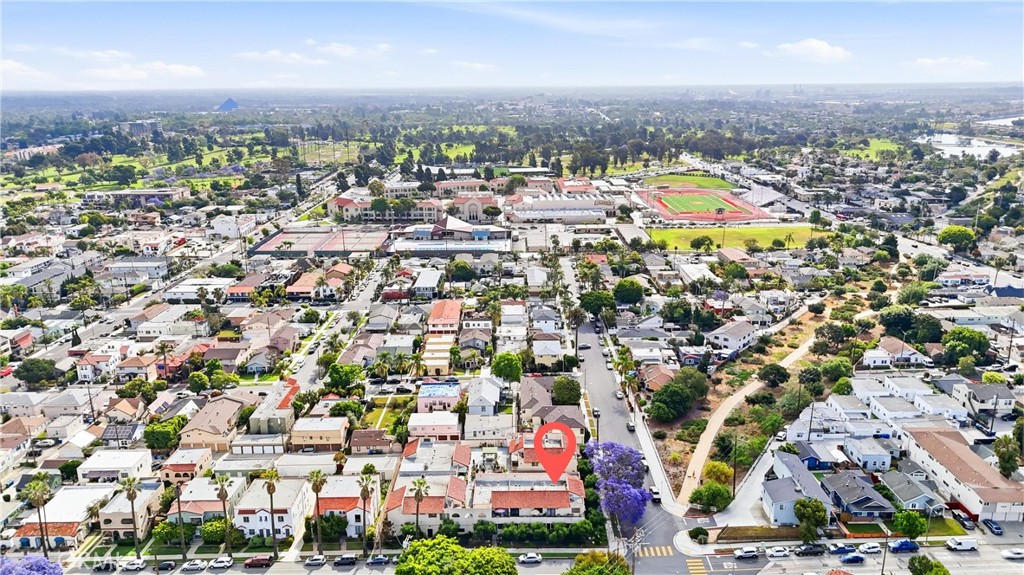 800 Termino Avenue 5