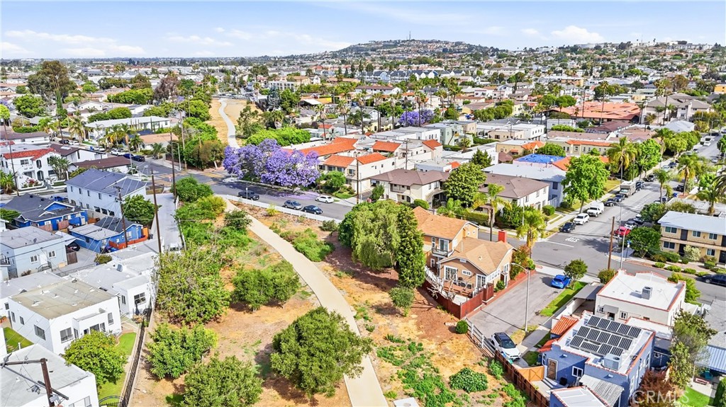 800 Termino Avenue 5