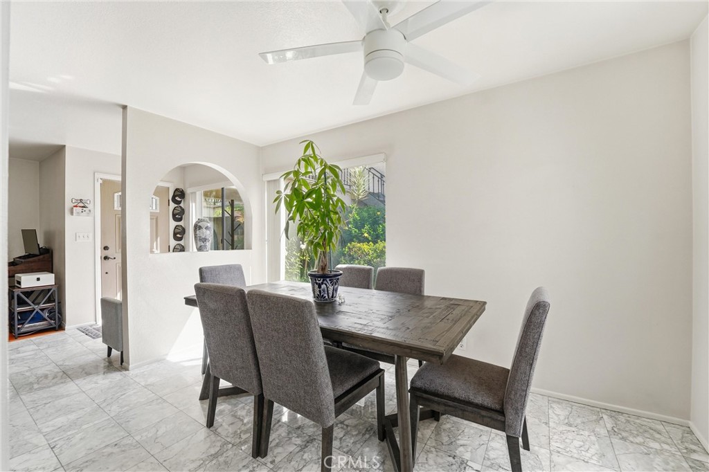 800 Termino Avenue 5