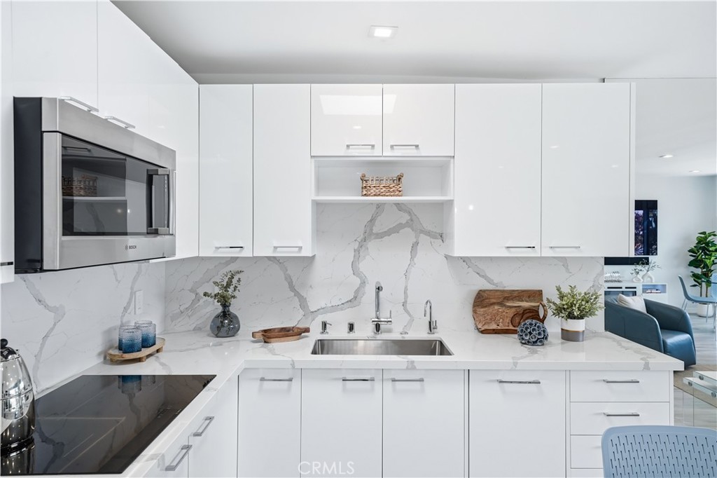 383 Bay Shore Avenue 407