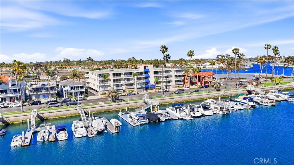 383 Bay Shore Avenue 407