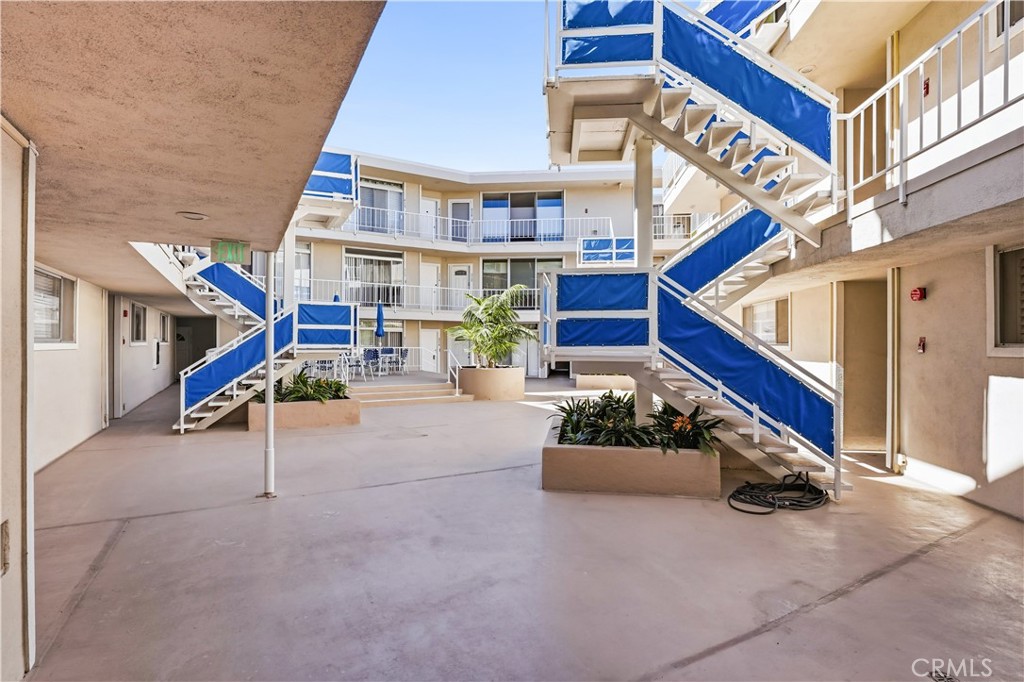 383 Bay Shore Avenue 407