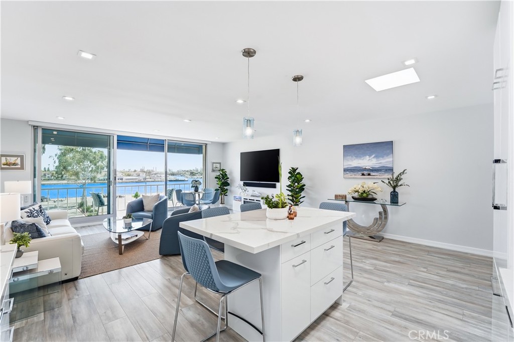 383 Bay Shore Avenue 407