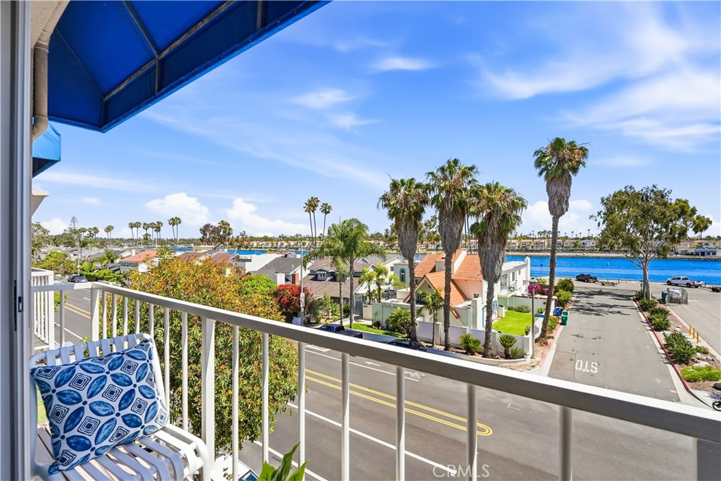 383 Bay Shore Avenue 407