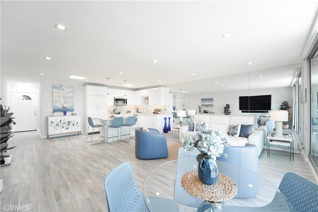 383 Bay Shore Avenue 407
