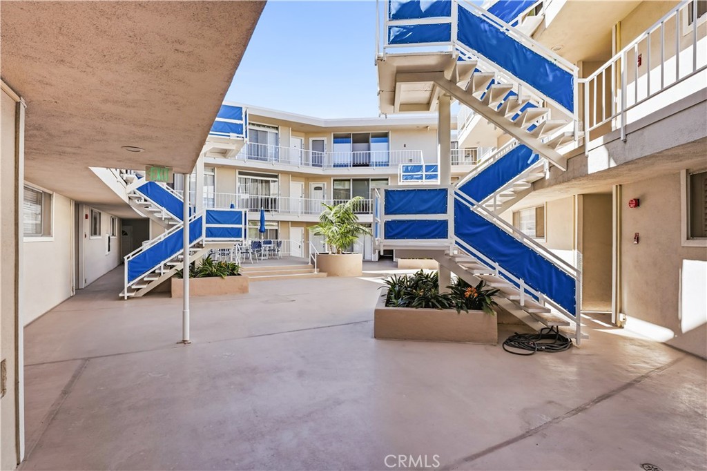 383 Bay Shore Avenue 407