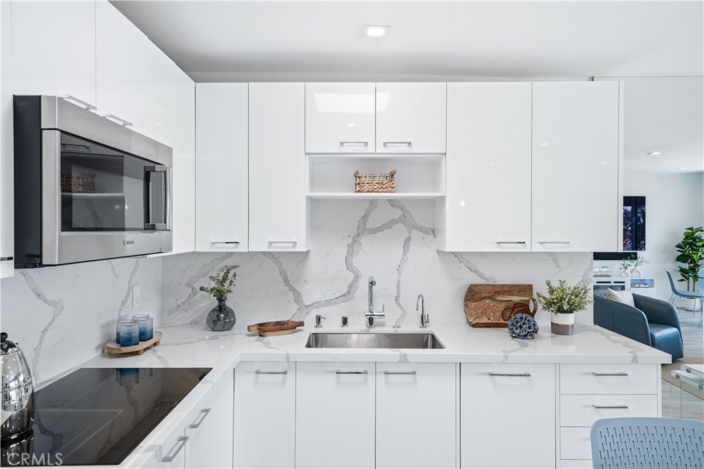 383 Bay Shore Avenue 407