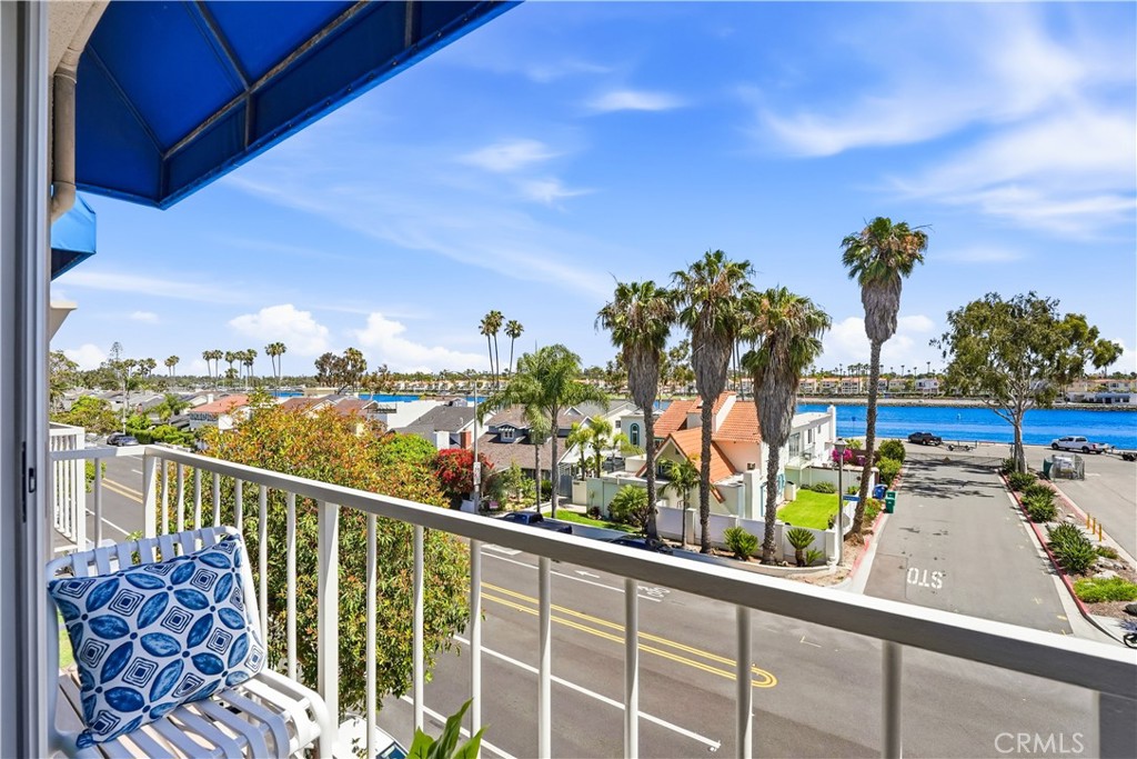 383 Bay Shore Avenue 407