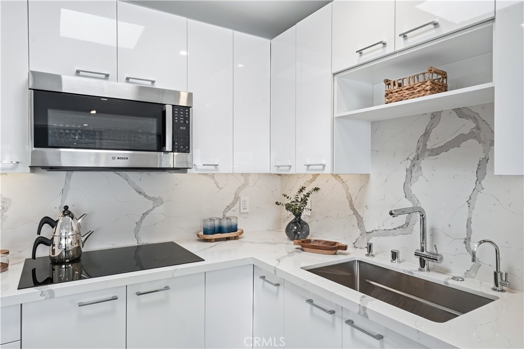 383 Bay Shore Avenue 407