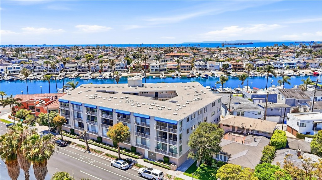 383 Bay Shore 307