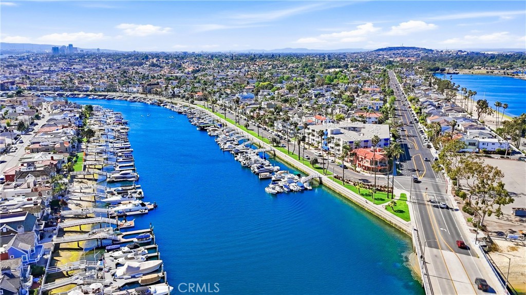 383 Bay Shore 307
