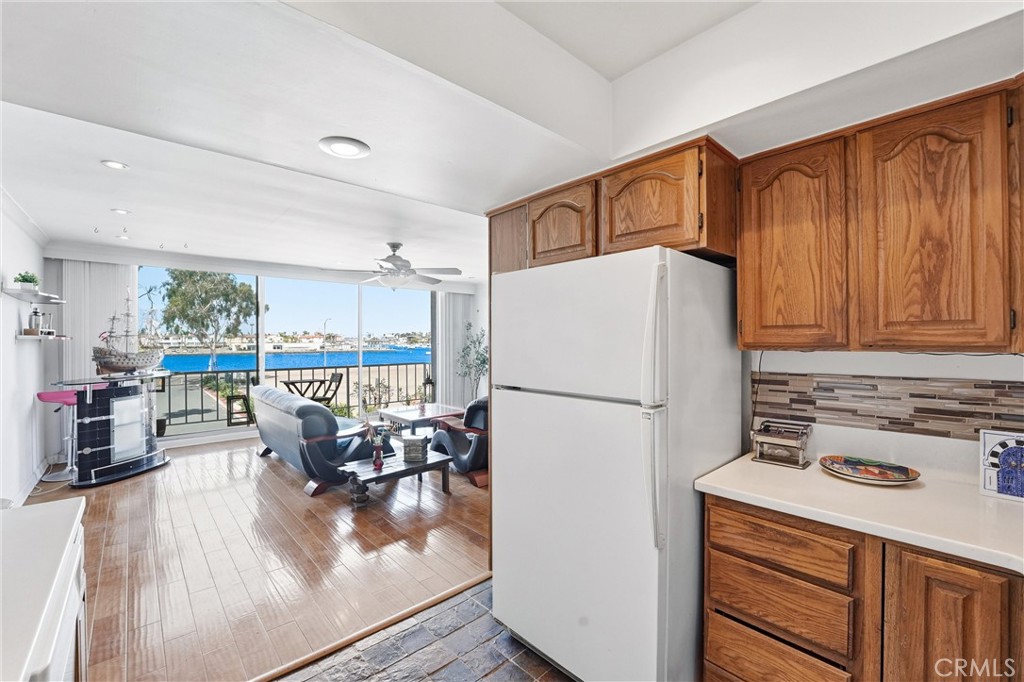 383 Bay Shore 307