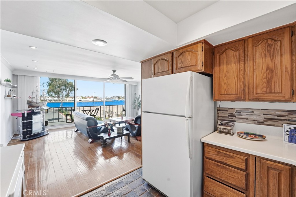 383 Bay Shore 307