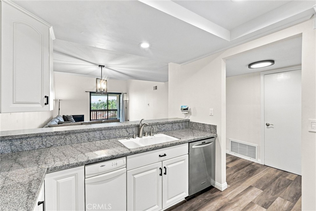 4835 E Anaheim 309