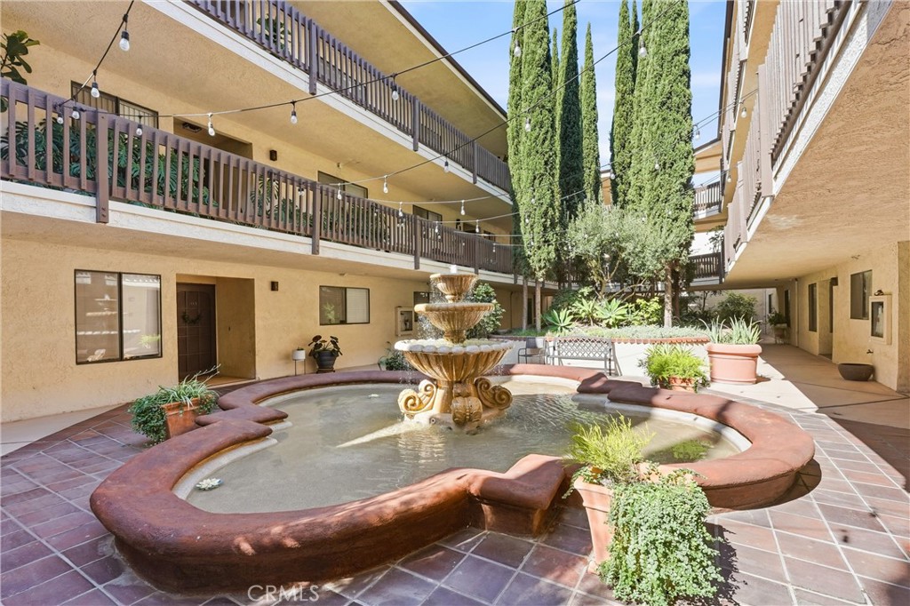 4835 E Anaheim 309