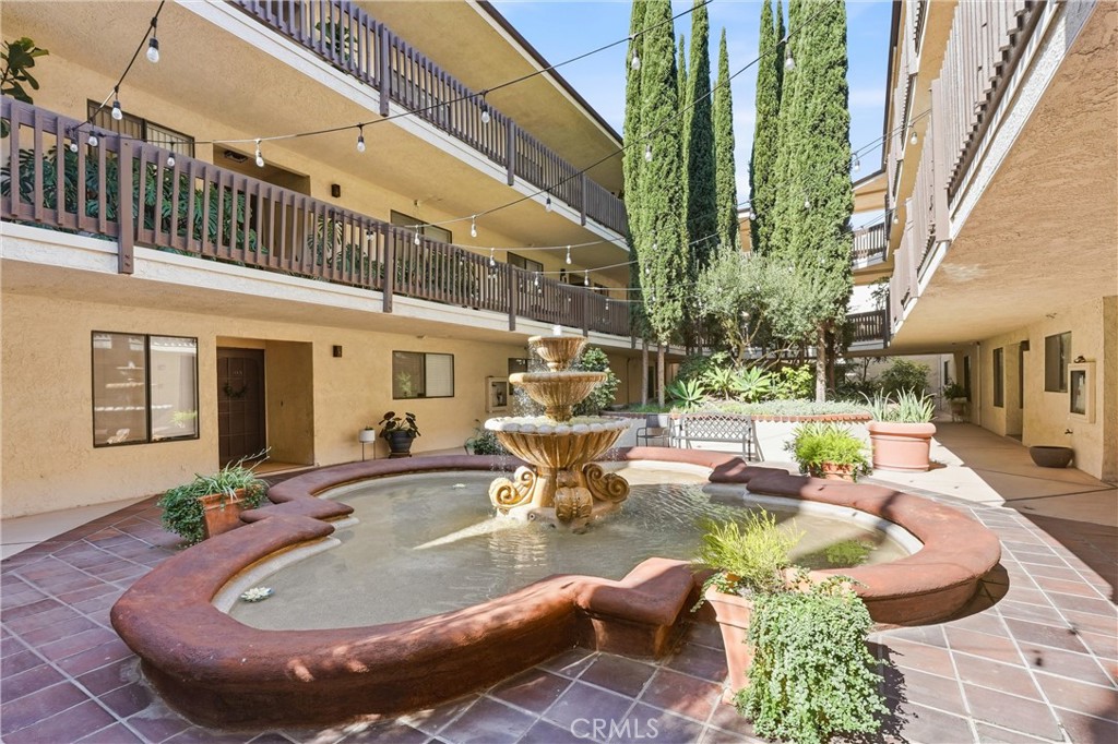 4835 E Anaheim 309