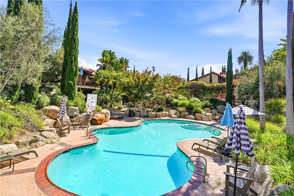 4835 E Anaheim 309