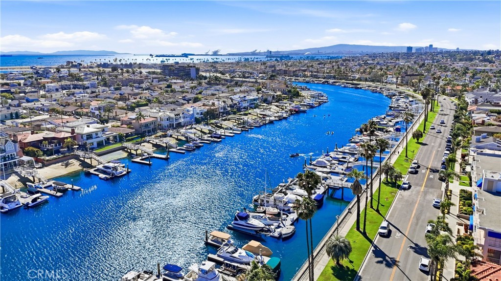 383 Bay Shore 203