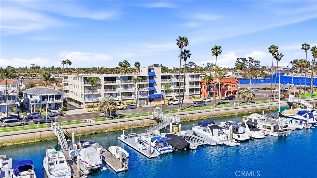 383 Bay Shore 203