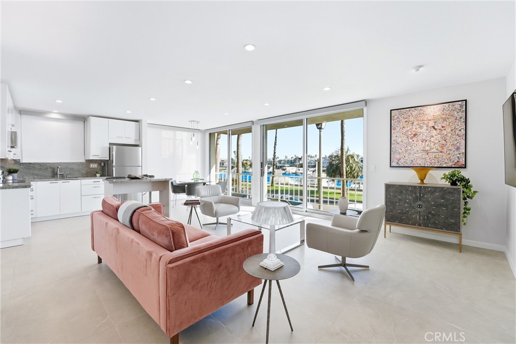 383 Bay Shore 203