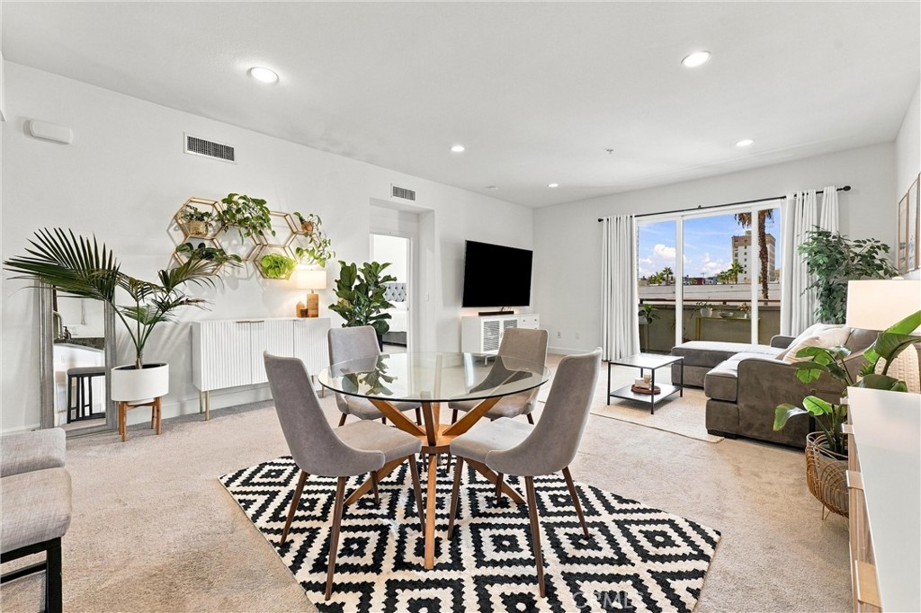 300 E 4th Street 122