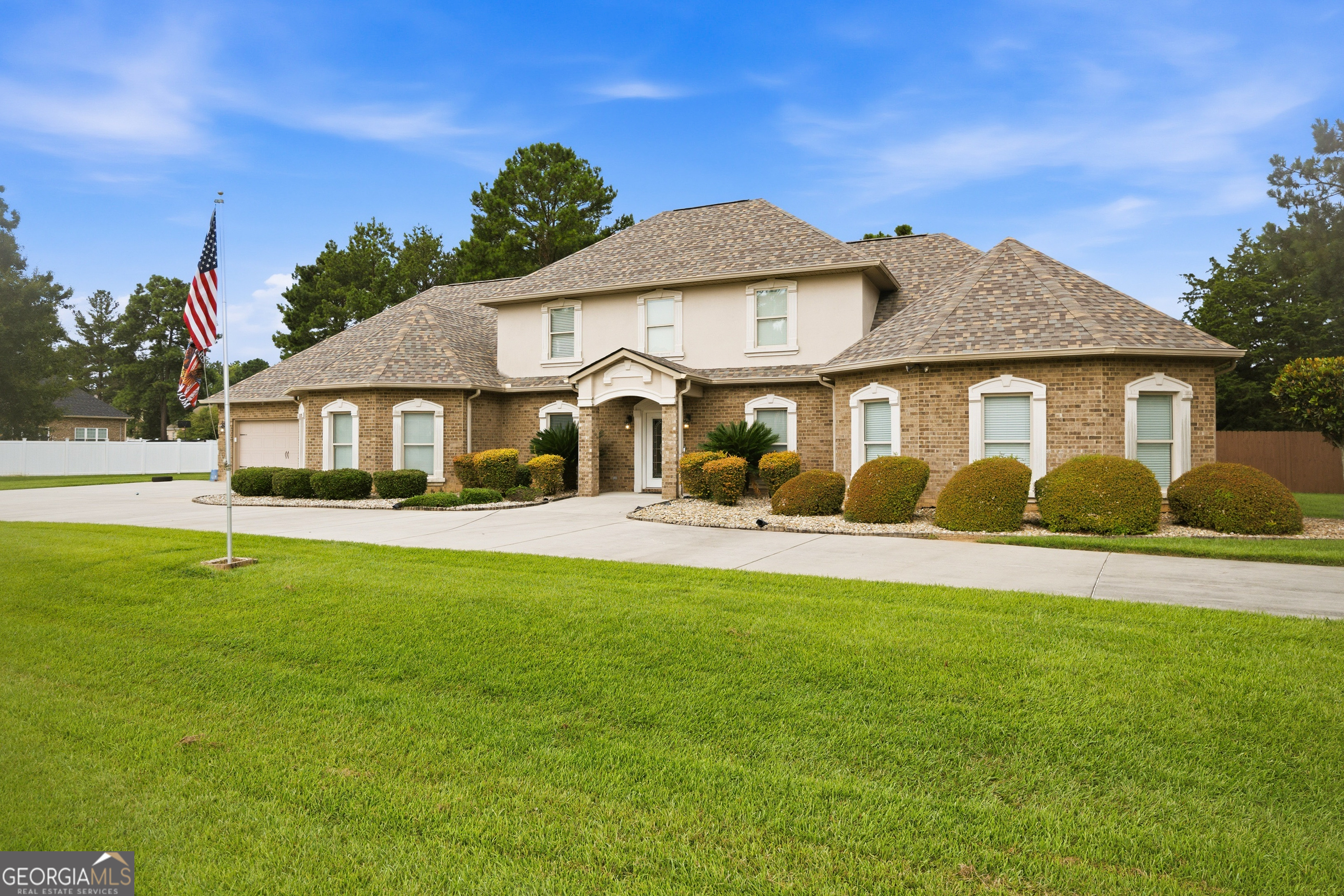 125 J Drive S