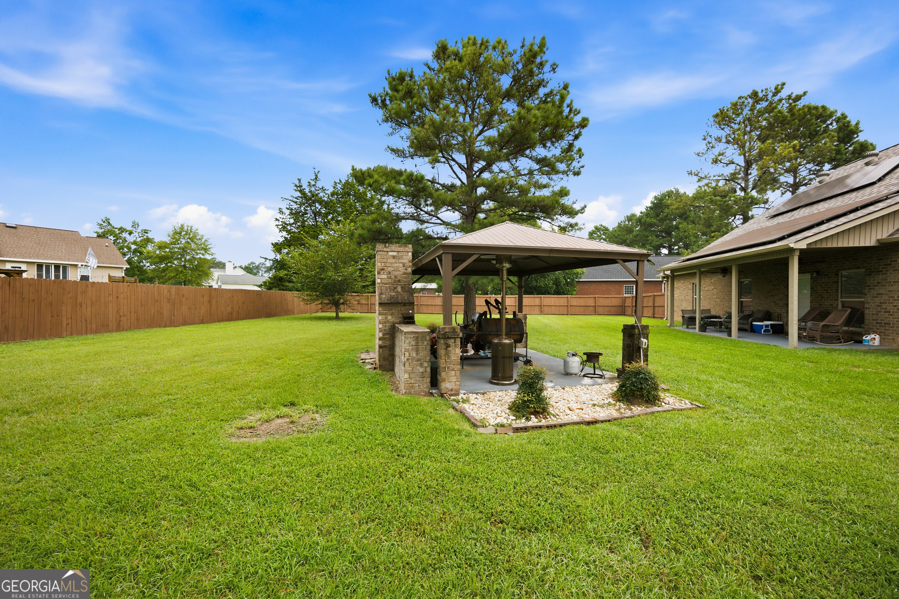125 J Drive S