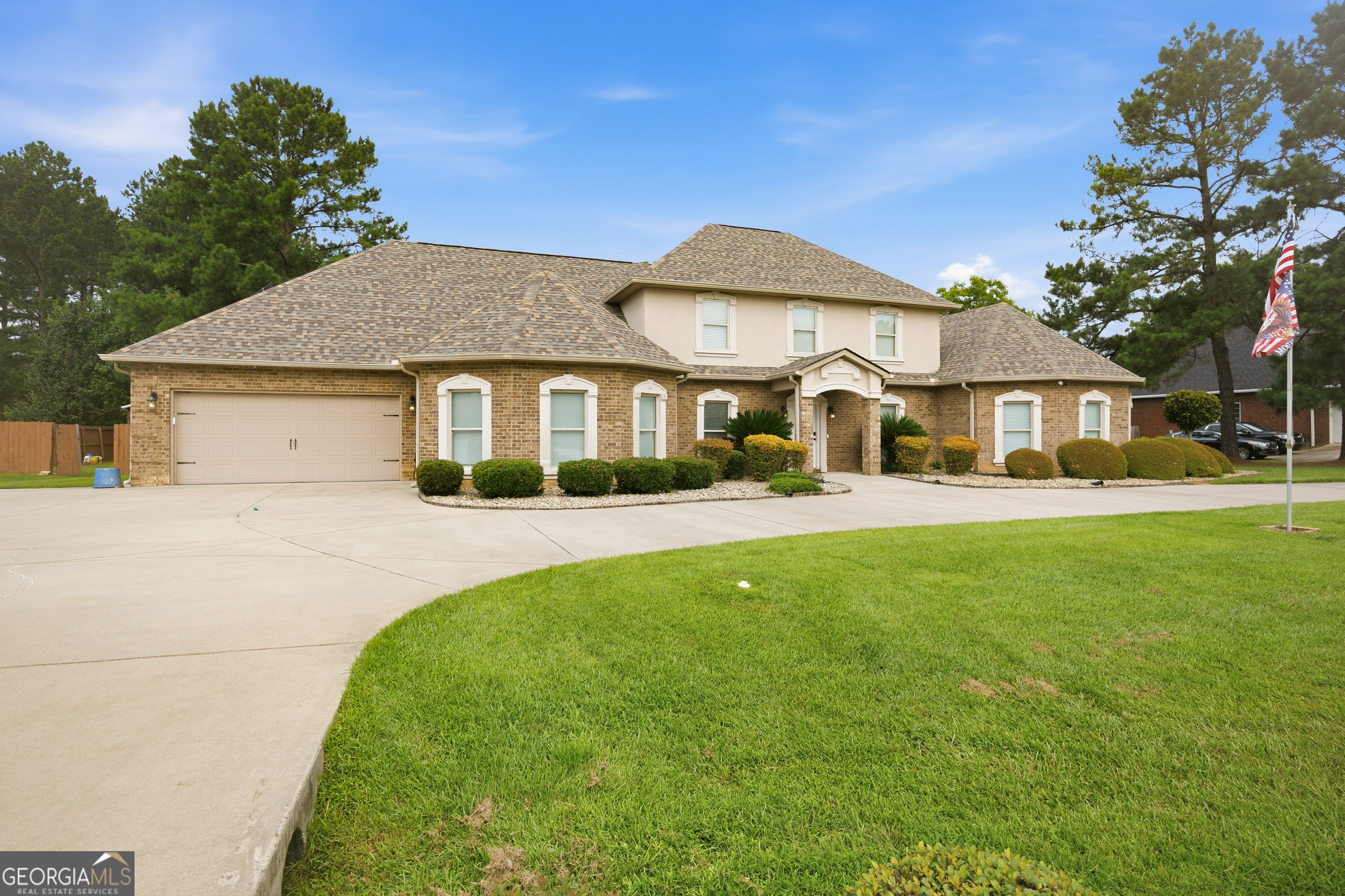 125 J Drive S