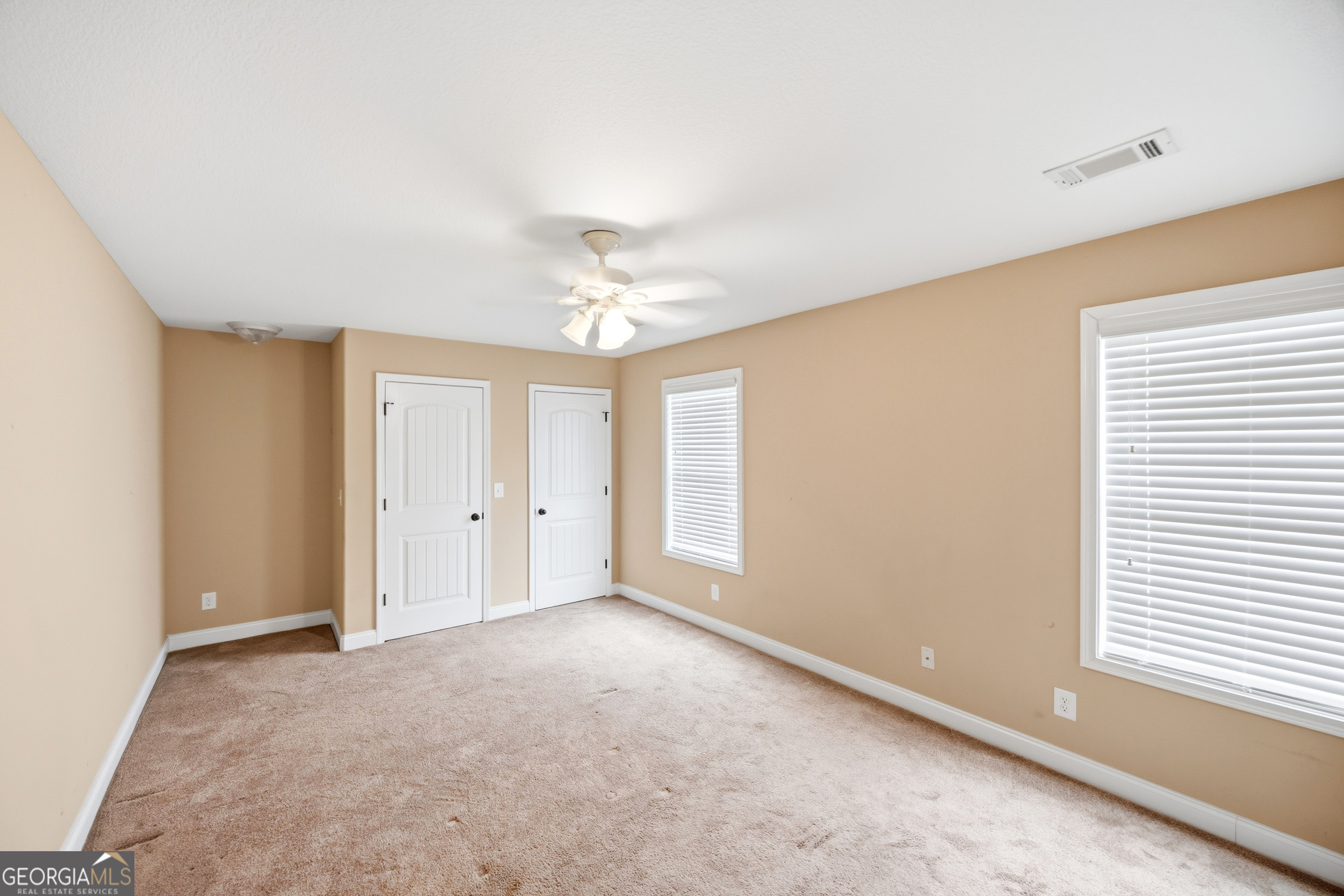 125 J Drive S