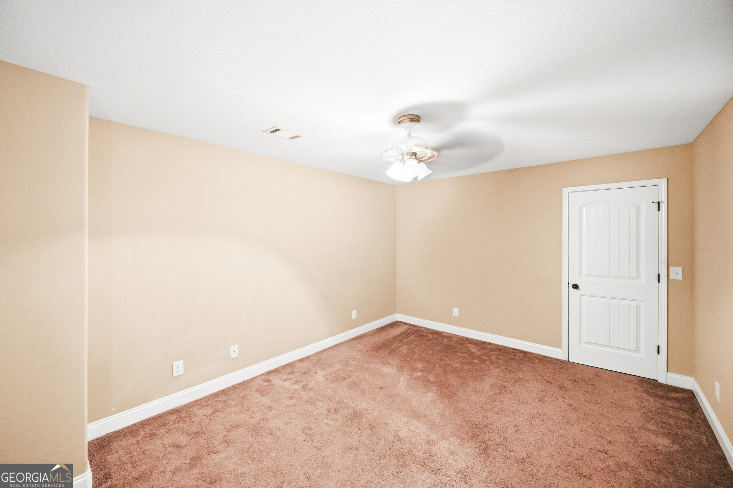 125 J Drive S