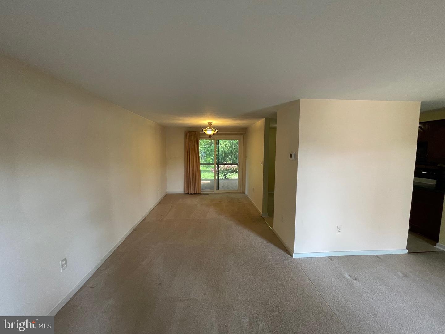 285 Laguna Cir