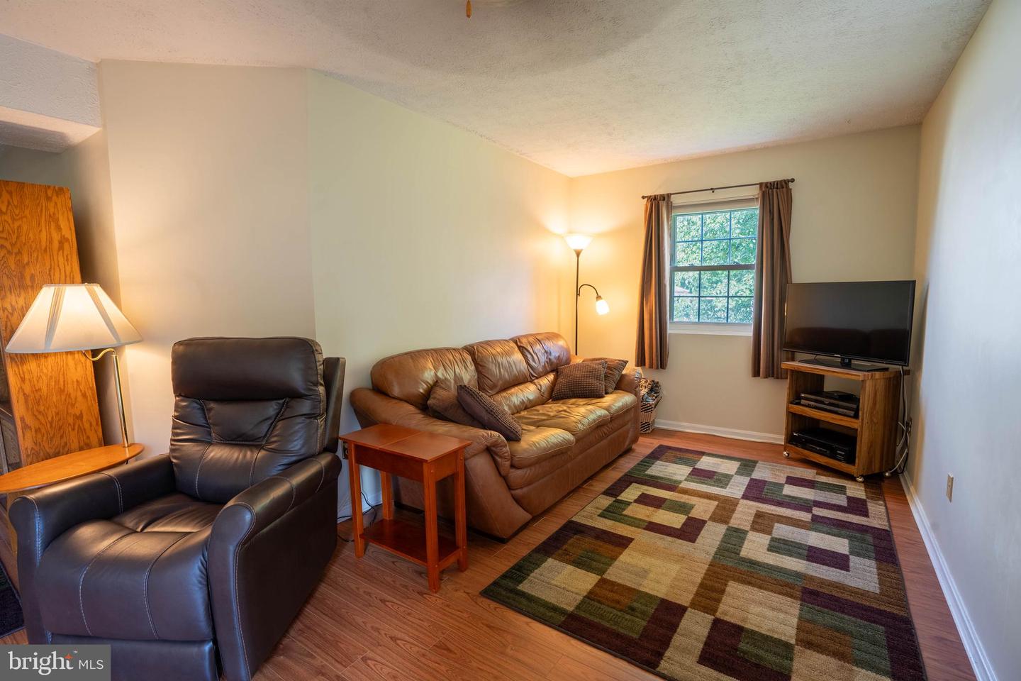 8372 Williamstowne Dr