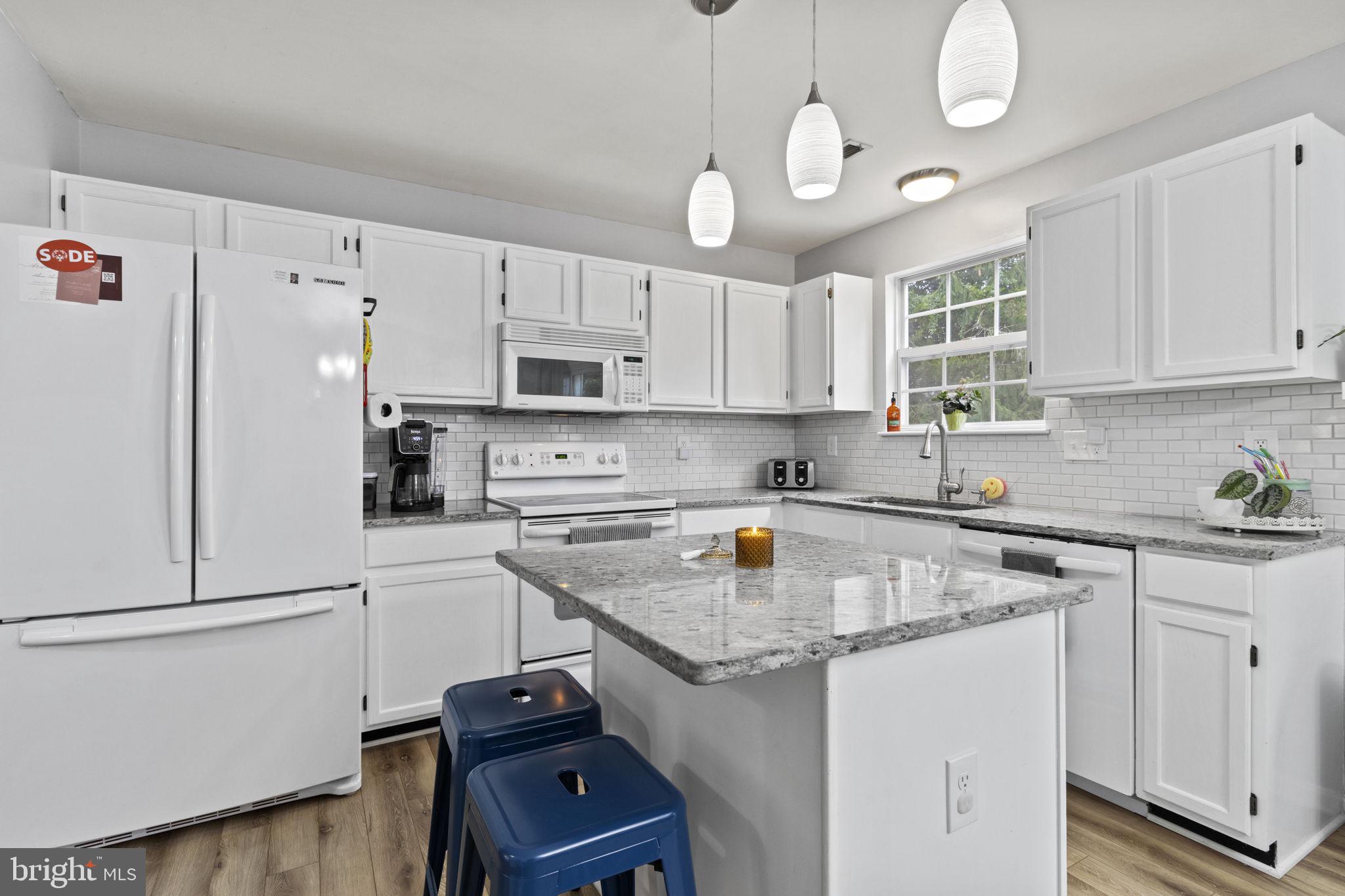 116 Langdon Farm Cir