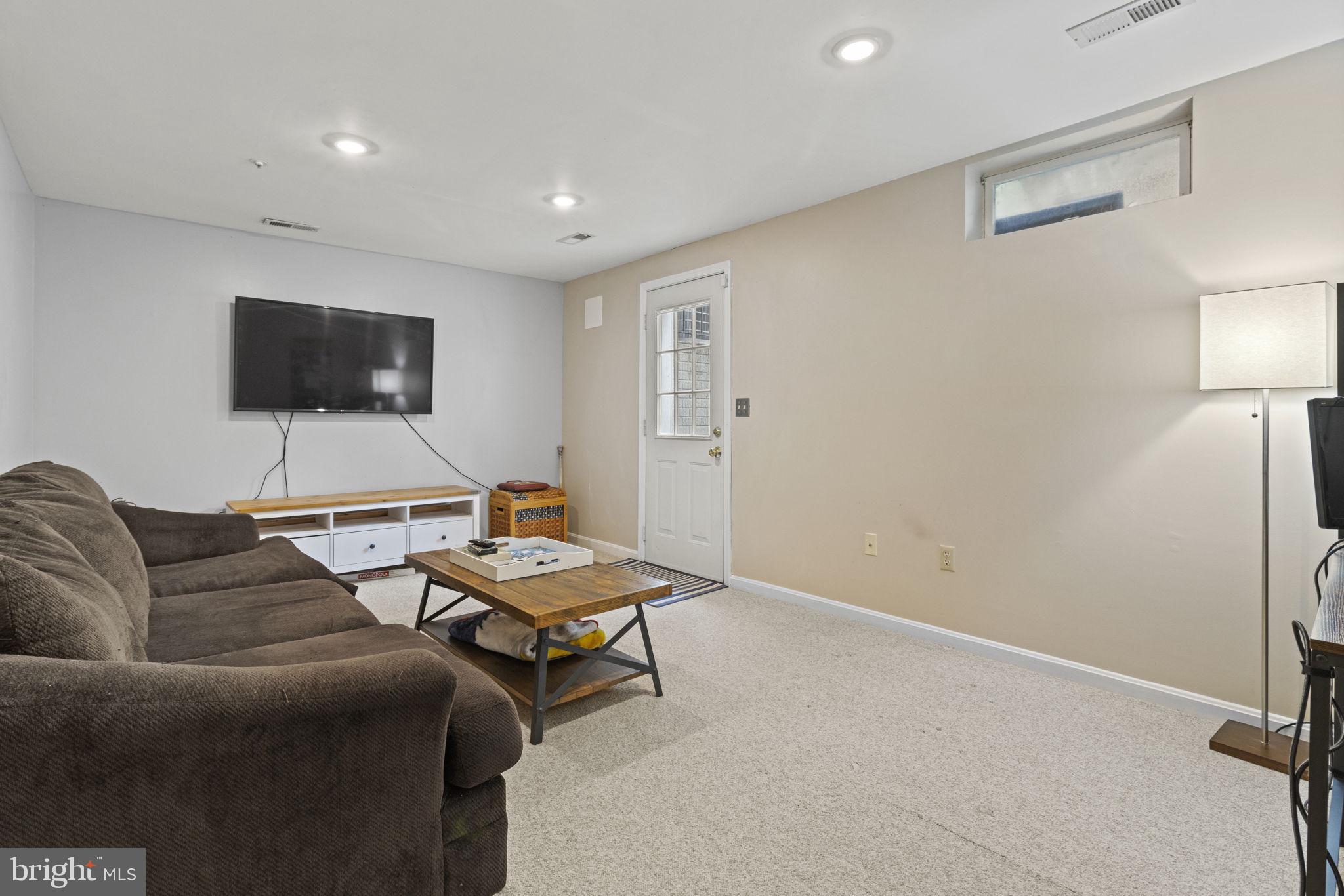116 Langdon Farm Cir