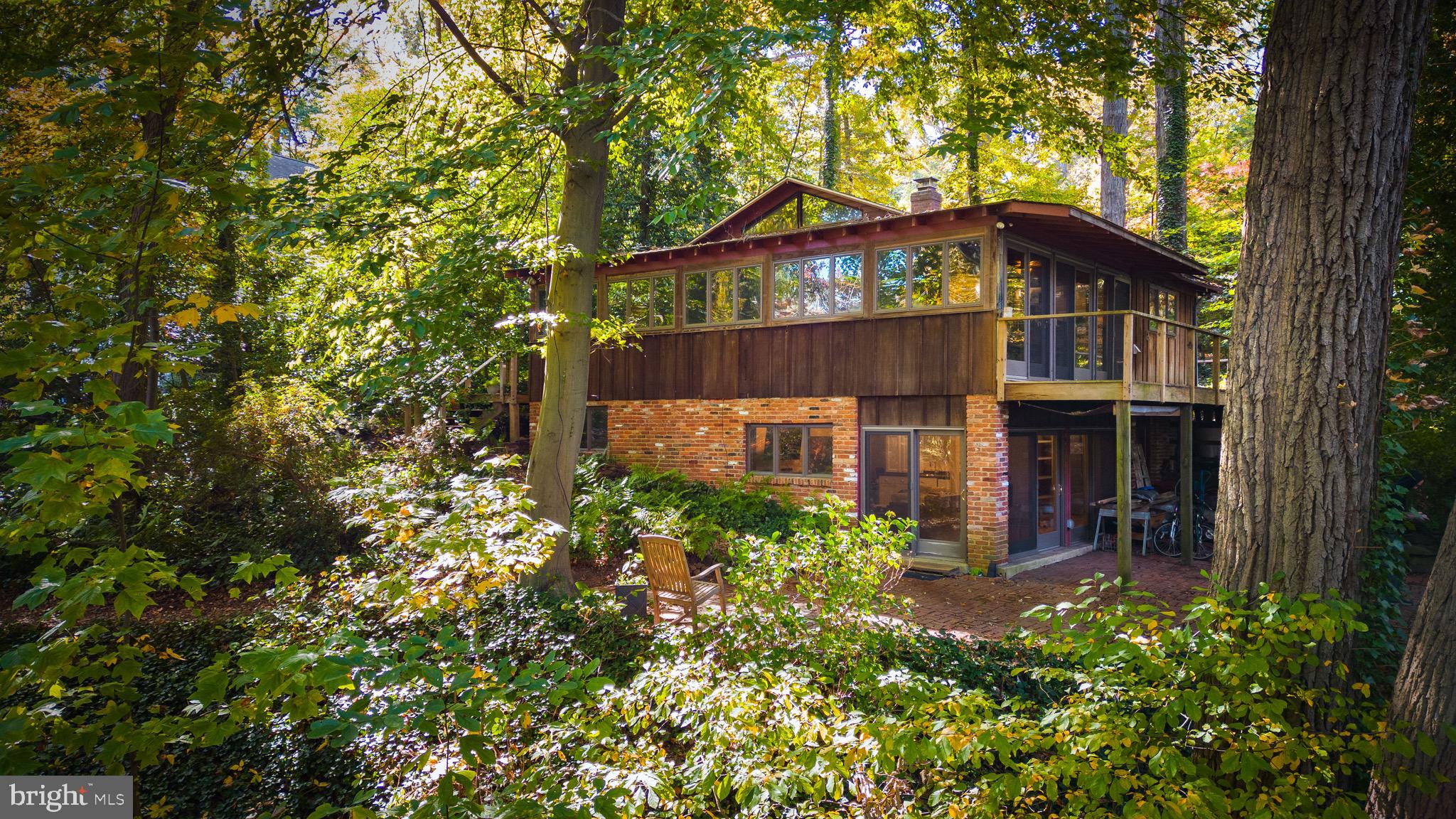 1674 Hickory Trl