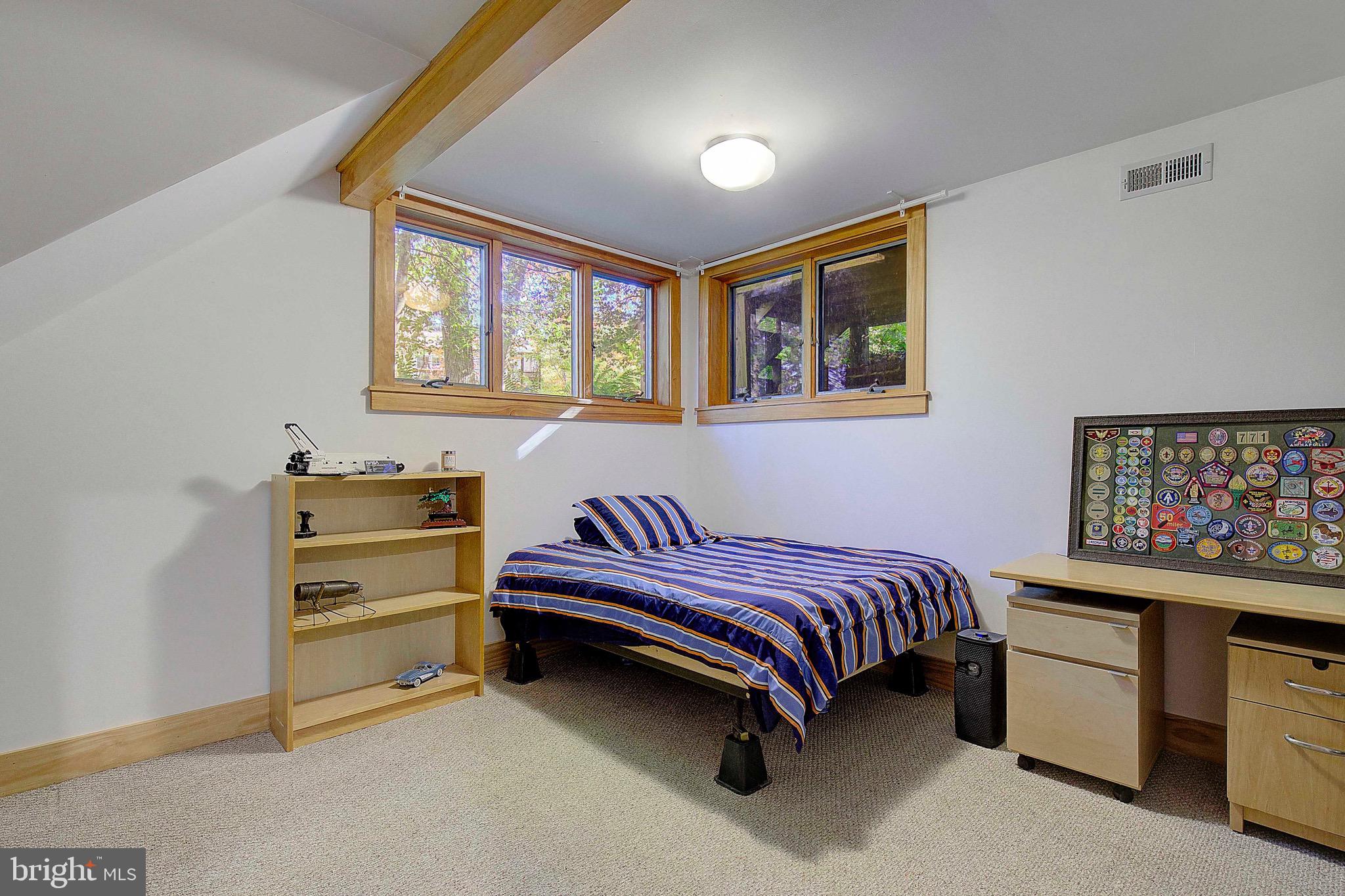 1674 Hickory Trl